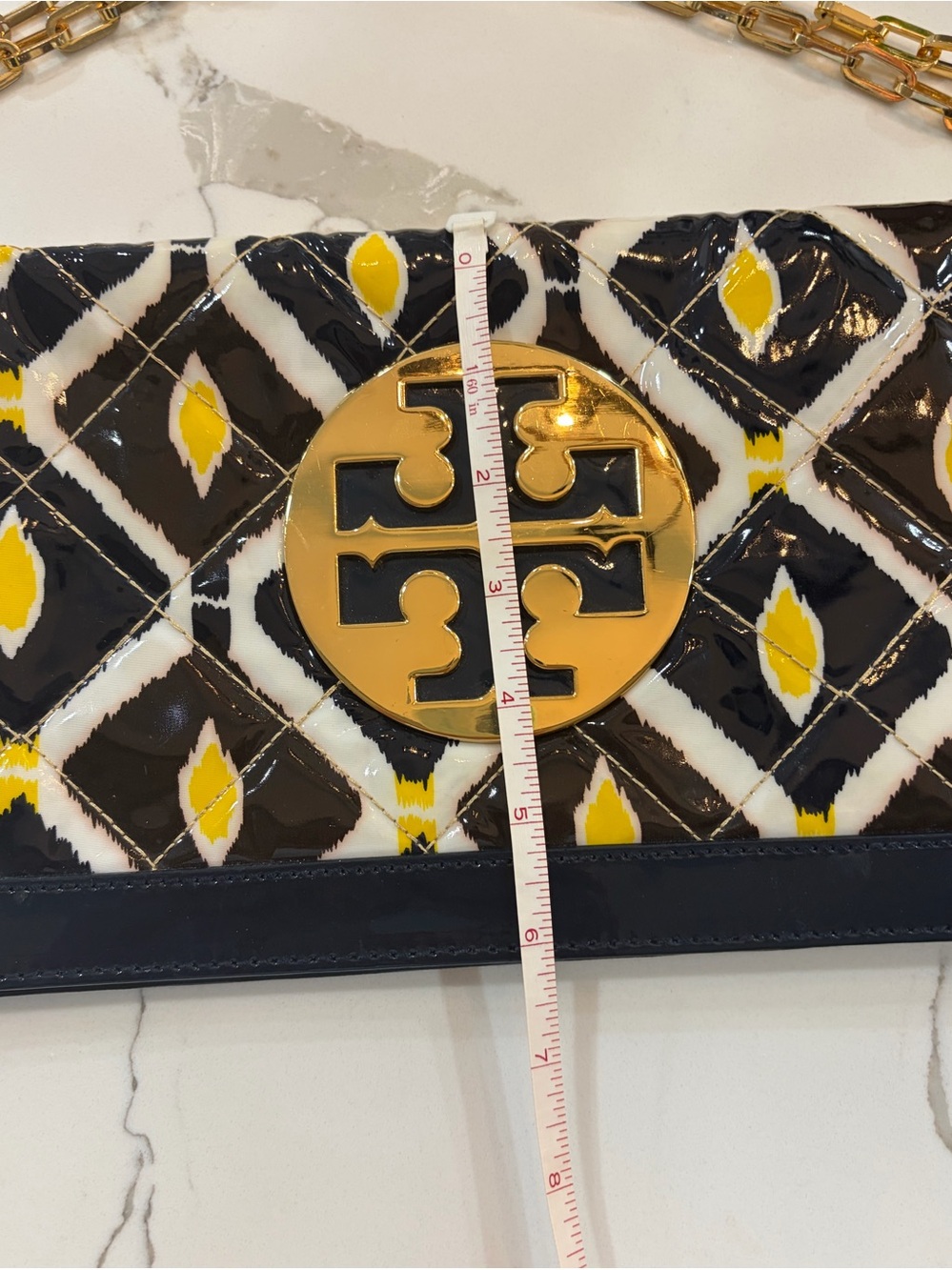 Tory Burch Navy, Yellow & White Patent Quilted Logo Shoulder Bag - Picture 5 of 6